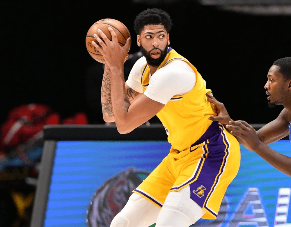 爱游戏- NBA投篮训练师投篮 