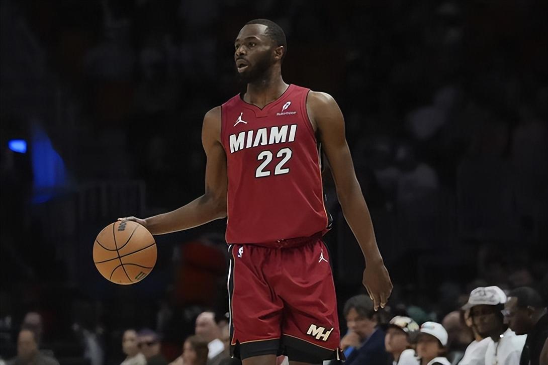 AYX GAME-关于浓眉哥连续五场比赛得分超过惊险取胜，公牛挑战极限！的信息