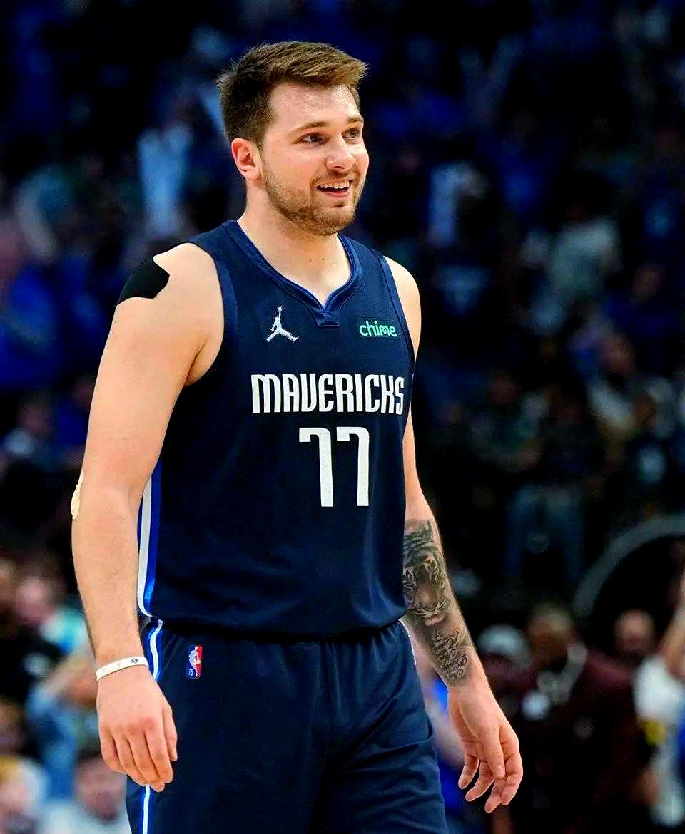 爱游戏体育-包含东契奇赛事官方发布回归赛场新规，独行侠争议不断！的词条